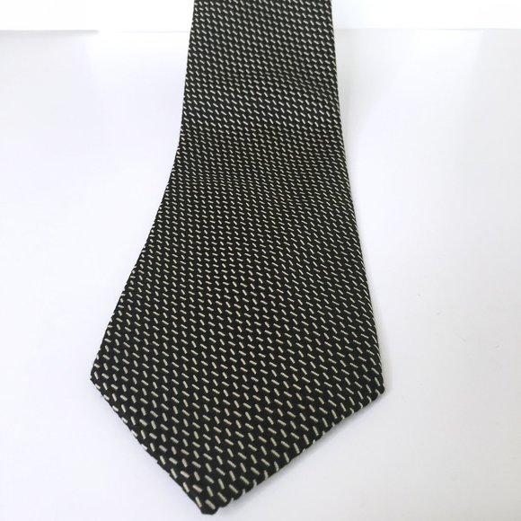 Giorgio Armani Tie 100% Silk, Made In Italy, Black and White Pattern - Picture 2 of 13